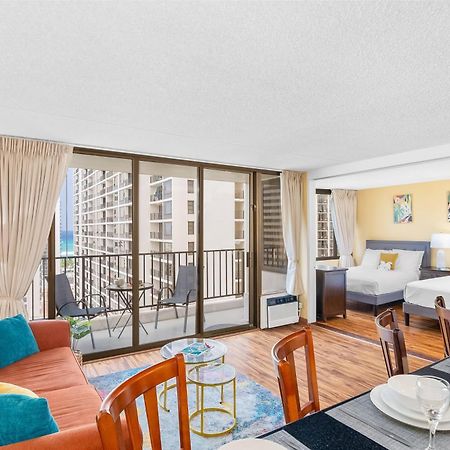 Beautiful 1Br, Steps To Waikiki Beach And Parking 호놀룰루 외부 사진