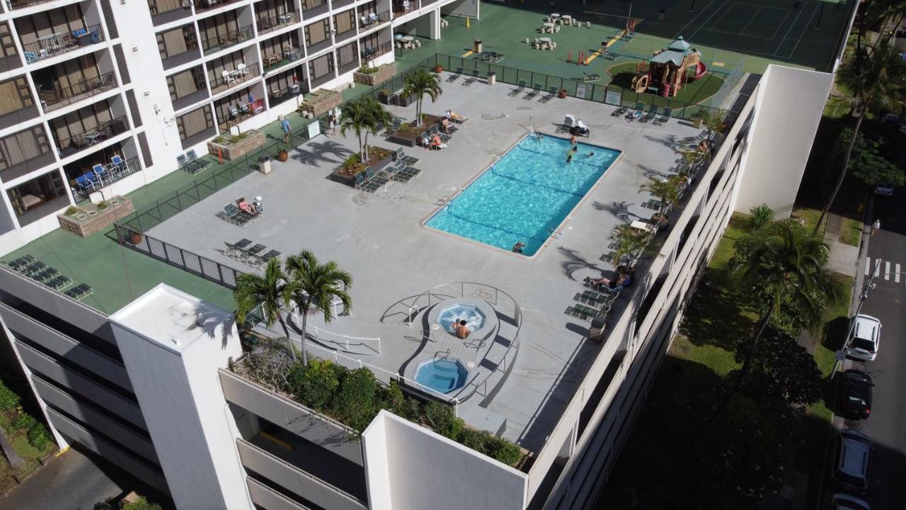 Beautiful 1Br, Steps To Waikiki Beach And Parking 호놀룰루 외부 사진