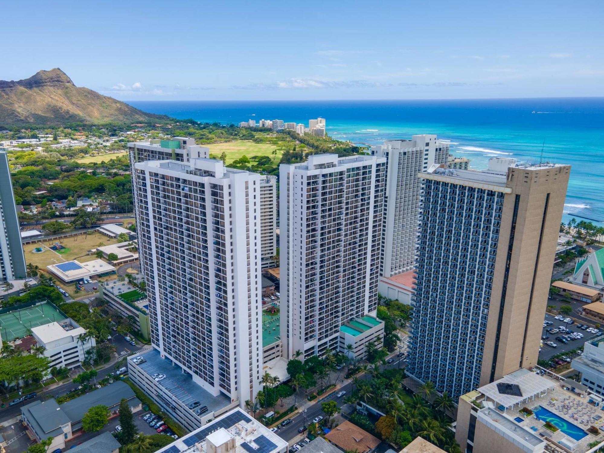 Beautiful 1Br, Steps To Waikiki Beach And Parking 호놀룰루 외부 사진