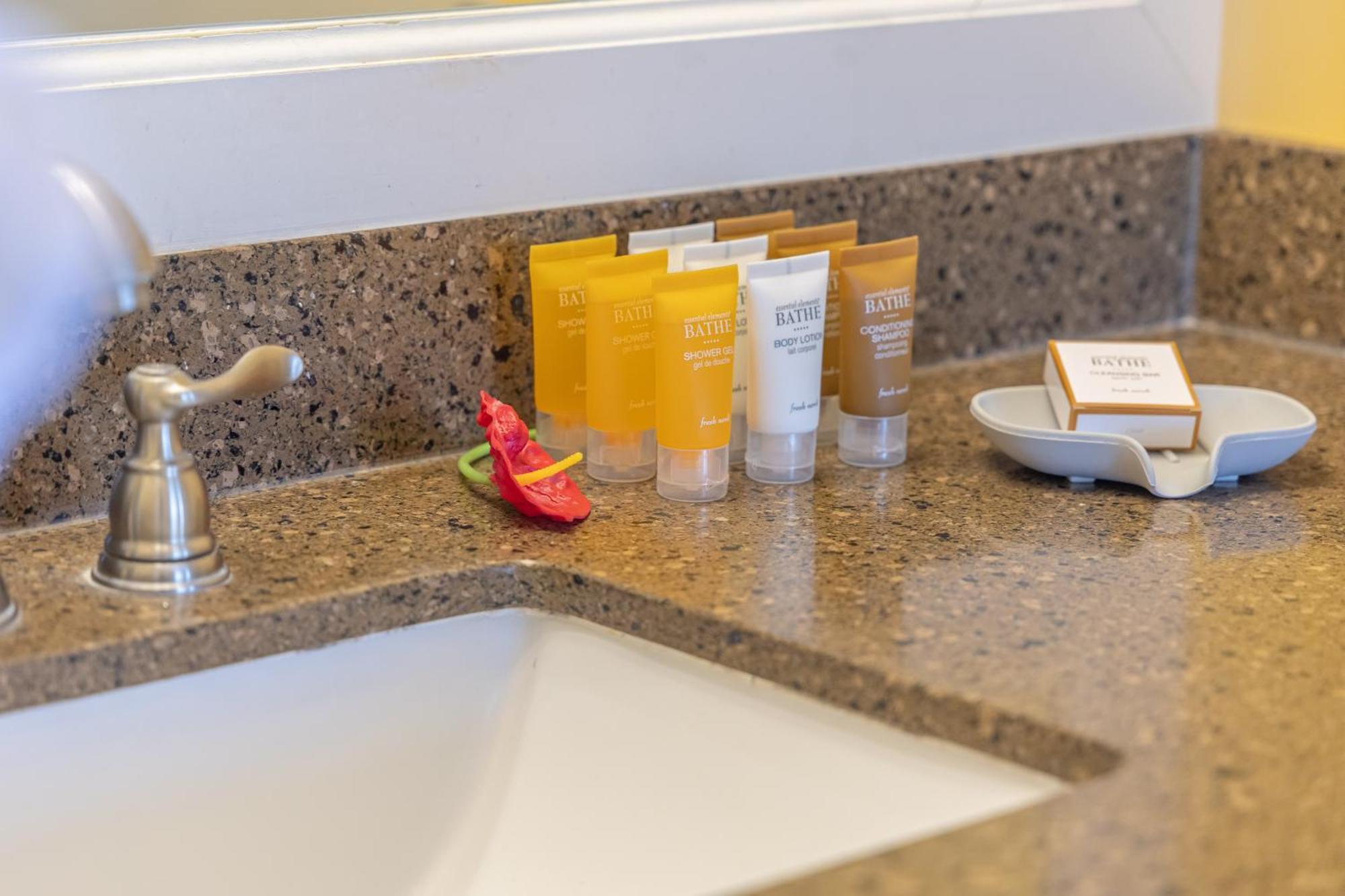 Beautiful 1Br, Steps To Waikiki Beach And Parking 호놀룰루 외부 사진