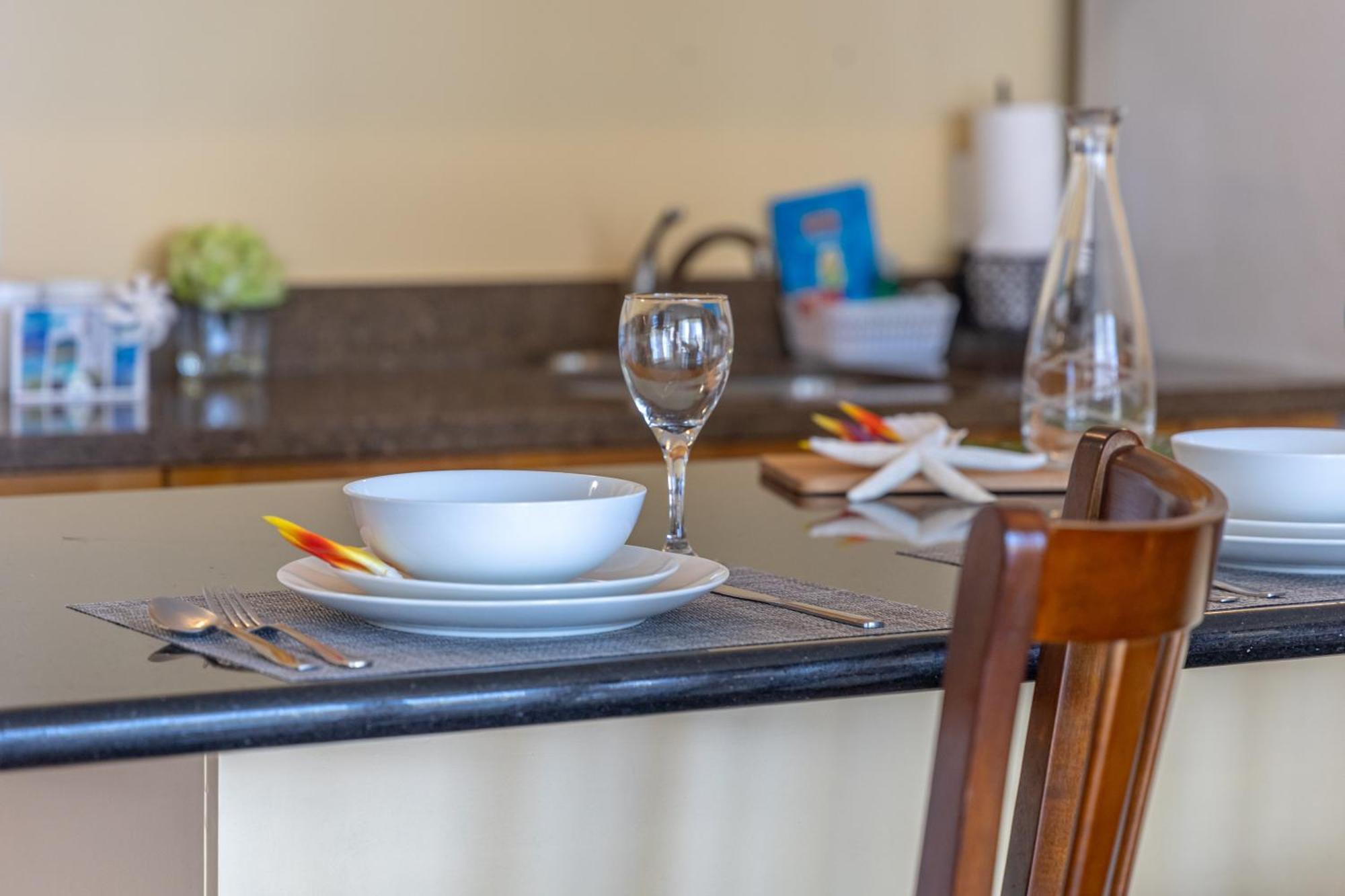 Beautiful 1Br, Steps To Waikiki Beach And Parking 호놀룰루 외부 사진