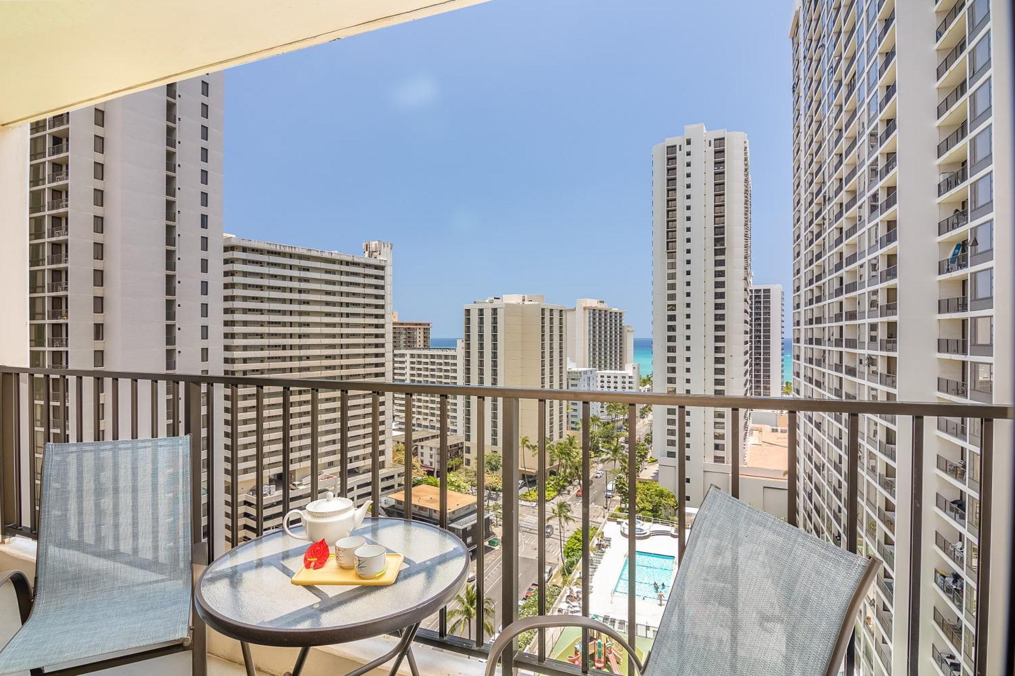 Beautiful 1Br, Steps To Waikiki Beach And Parking 호놀룰루 외부 사진