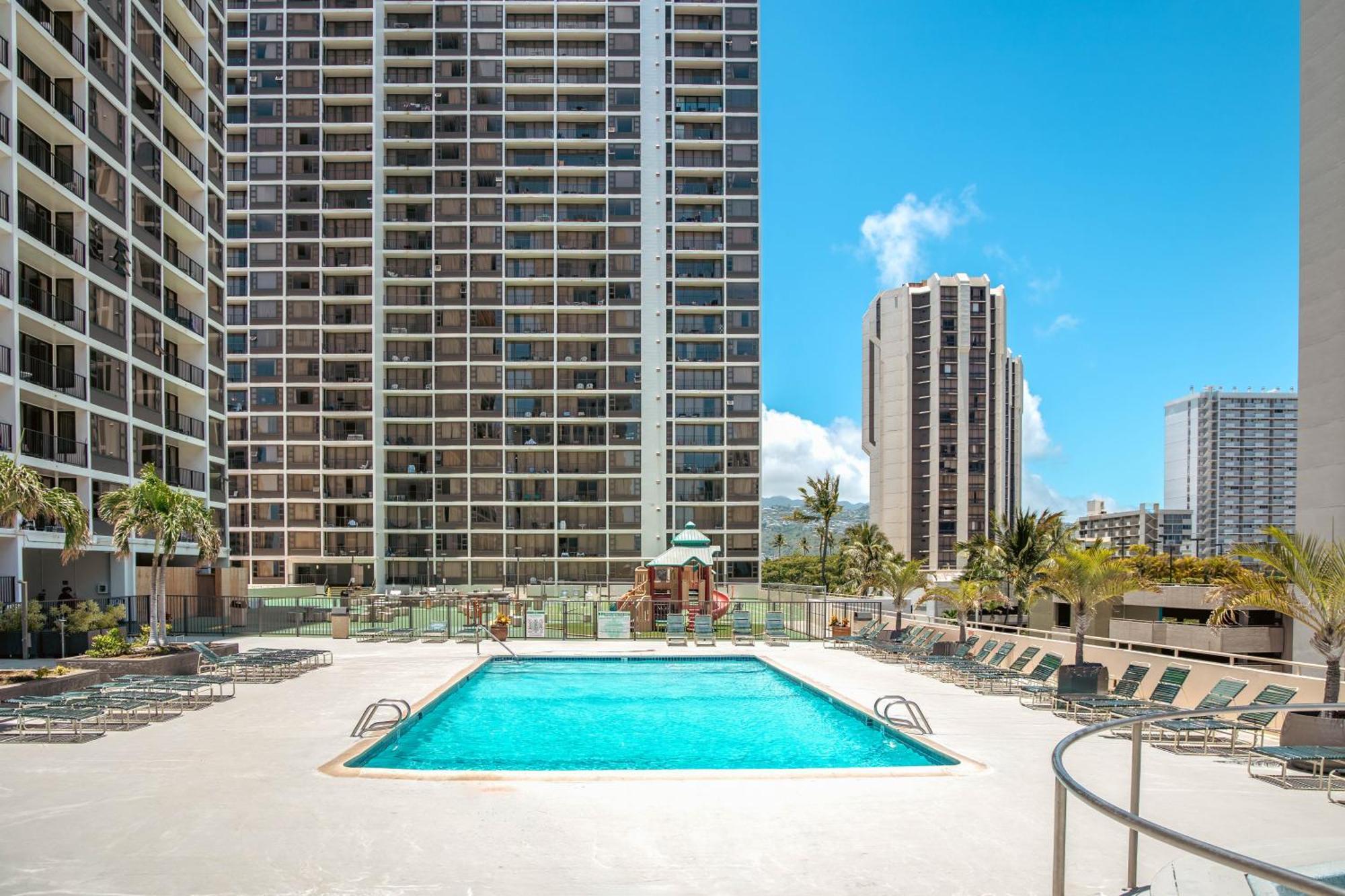 Beautiful 1Br, Steps To Waikiki Beach And Parking 호놀룰루 외부 사진