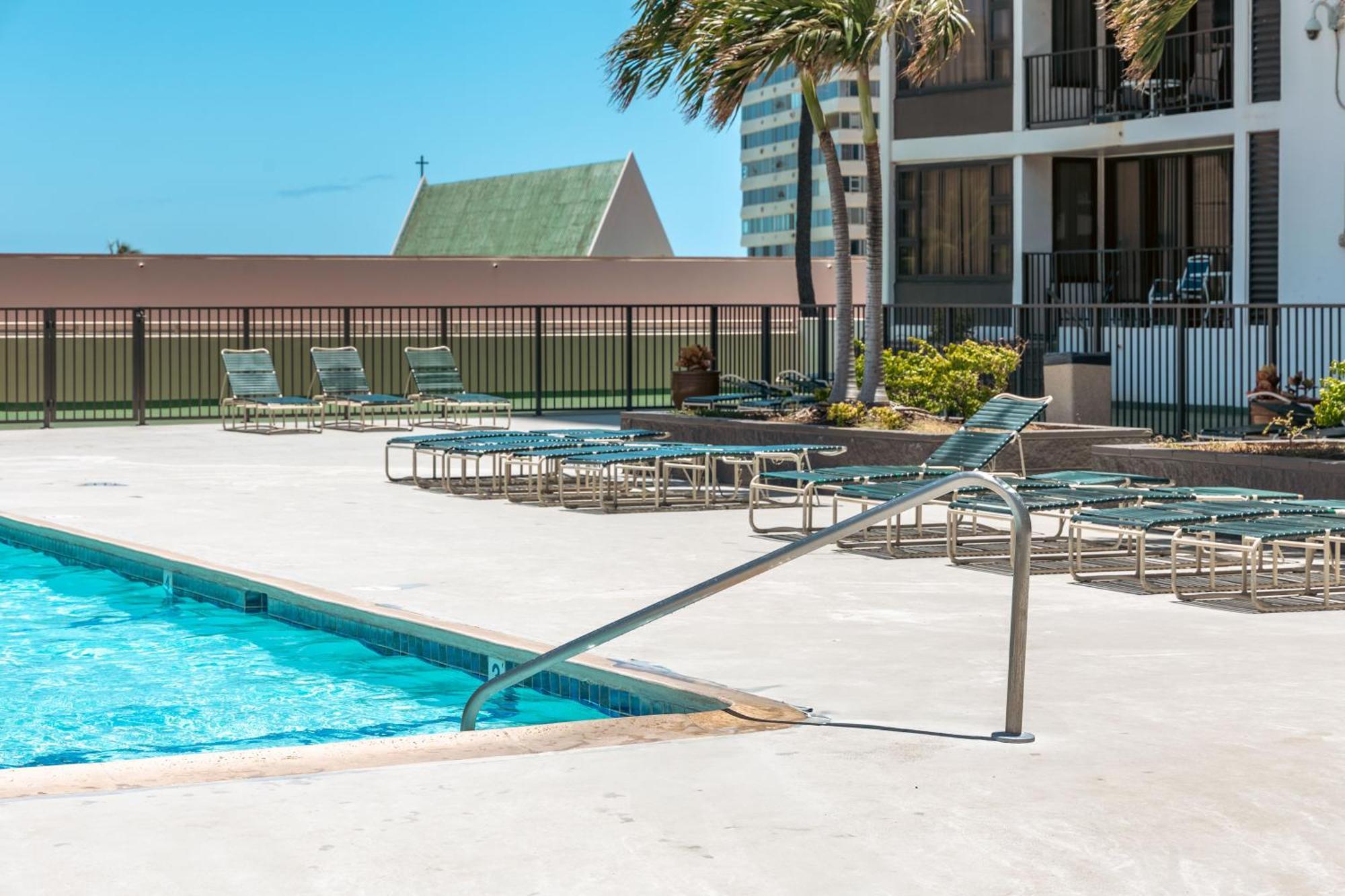 Beautiful 1Br, Steps To Waikiki Beach And Parking 호놀룰루 외부 사진