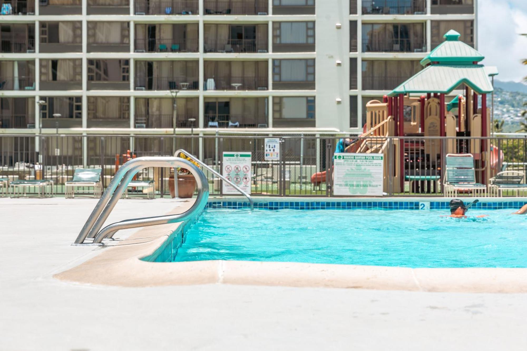 Beautiful 1Br, Steps To Waikiki Beach And Parking 호놀룰루 외부 사진