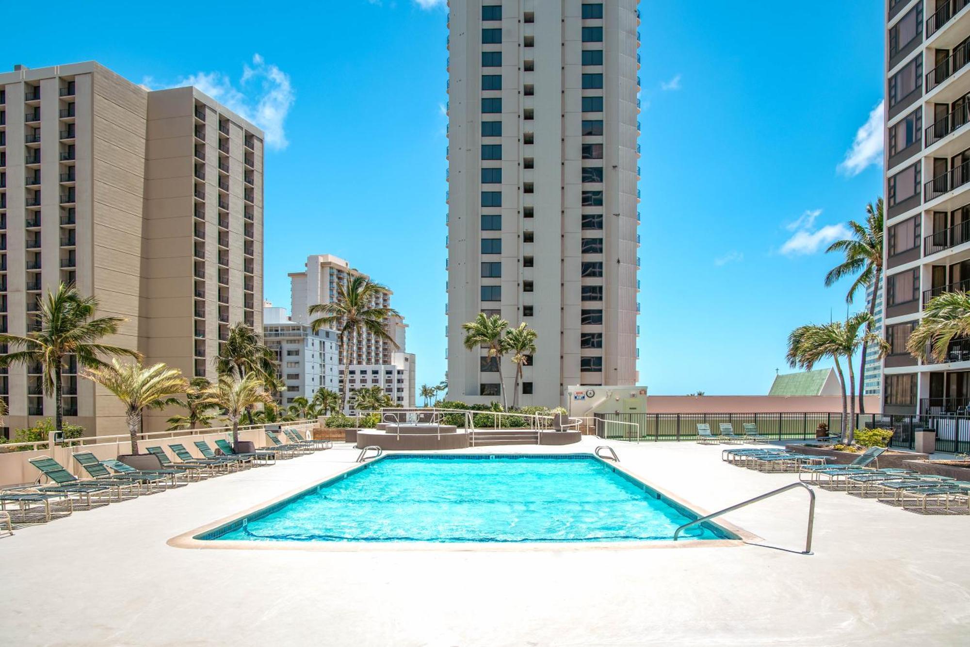 Beautiful 1Br, Steps To Waikiki Beach And Parking 호놀룰루 외부 사진